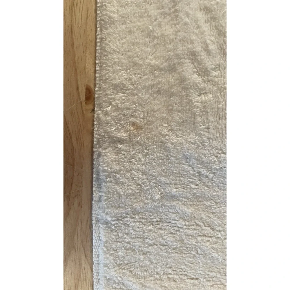 AVANTI BANANA PALM TREES CREAM TROPICAL EMBROIDERED (1) HAND‎ TOWEL TASSELS